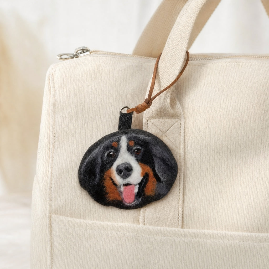 Custom Needle Felted Pet Portrait Keychain – Personalized Handmade Wool Pet Memorial Gift